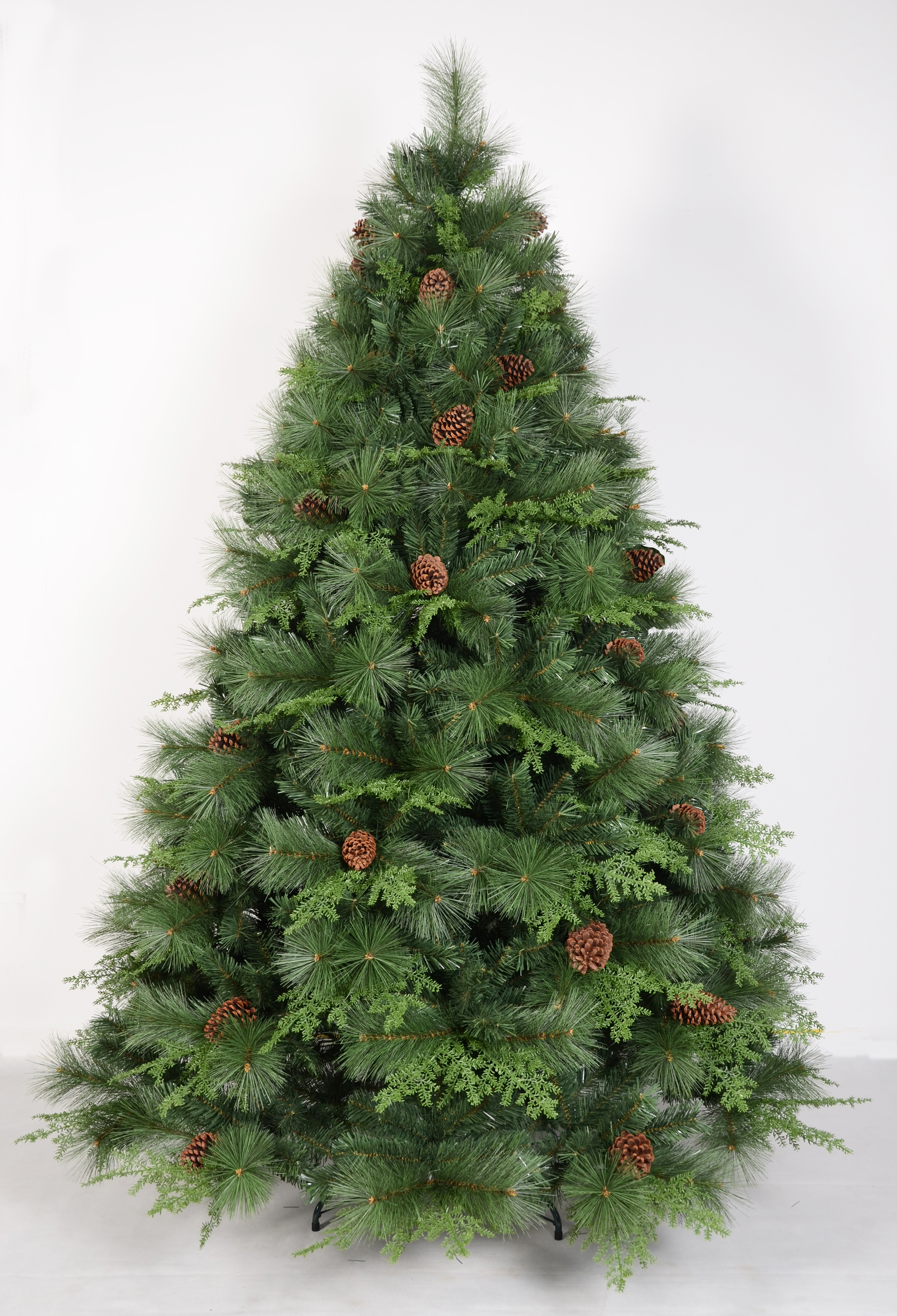 绿色平原松树圣诞树