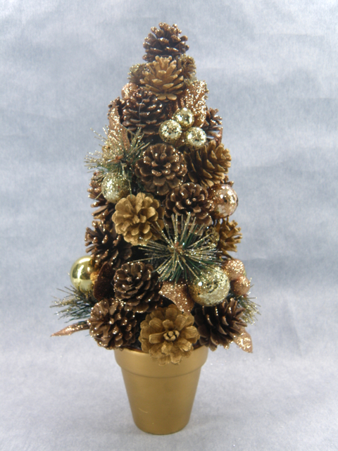 圣诞绿色迷你树带木盆+镀金球/松果/叶子