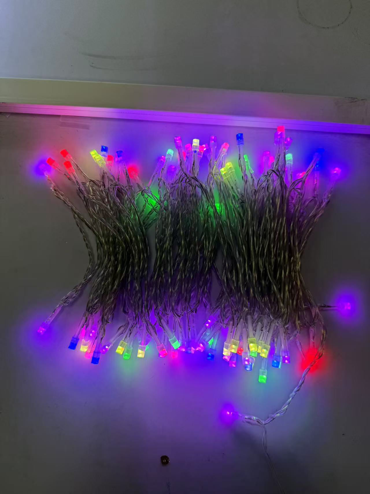 RGB同步闪烁的F4嵌入式头字符串带有控制器 +遥控器