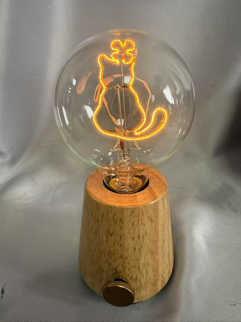 20厘米锥形的底LED灯泡，带有可爱的猫形灯顶，型C型可充电设计，便携式装饰灯