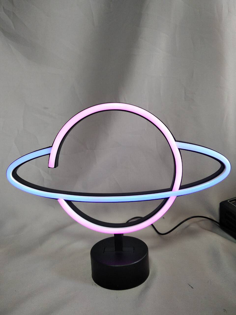 行星形霓虹灯管灯带有30×8×34厘米黑色圆形底座，未来派宇宙LED装饰灯，用于空间主题的房间