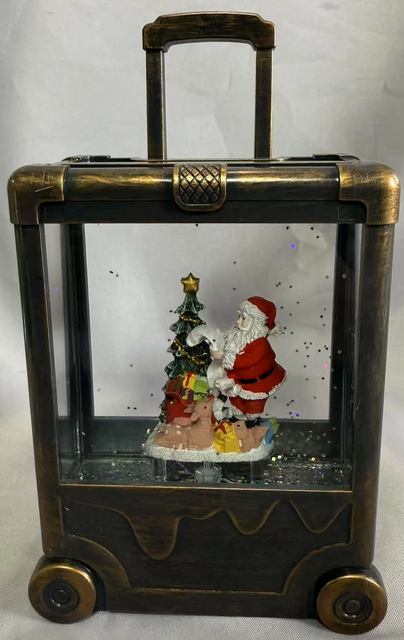 黑色刷子手提箱灯圣诞老人和树室内装饰