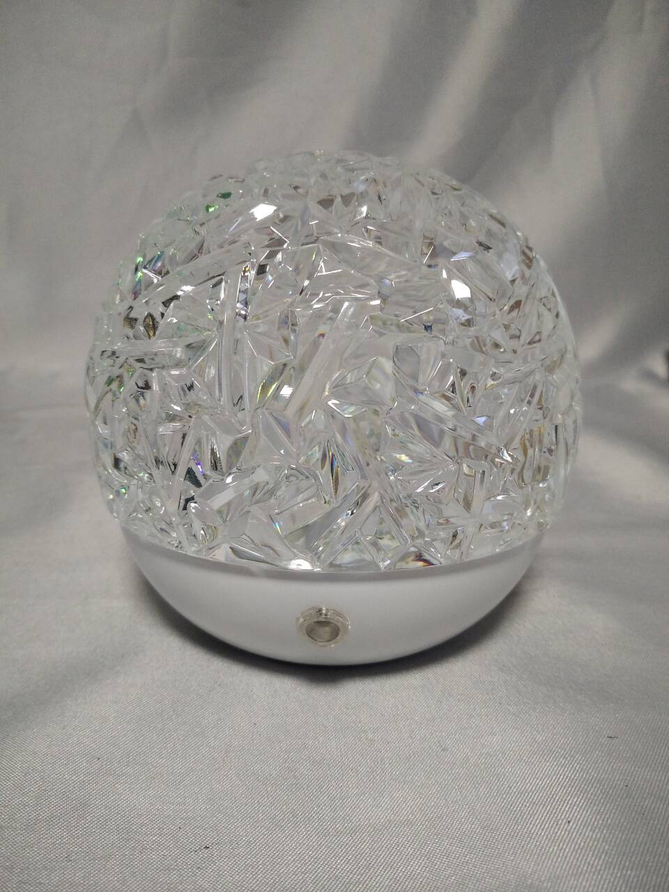 RGB带有1.5W单芯片源的RGB LED水涟漪灯|双控制：触摸开关 + 24键遥控器可动态颜色效果和环境照明