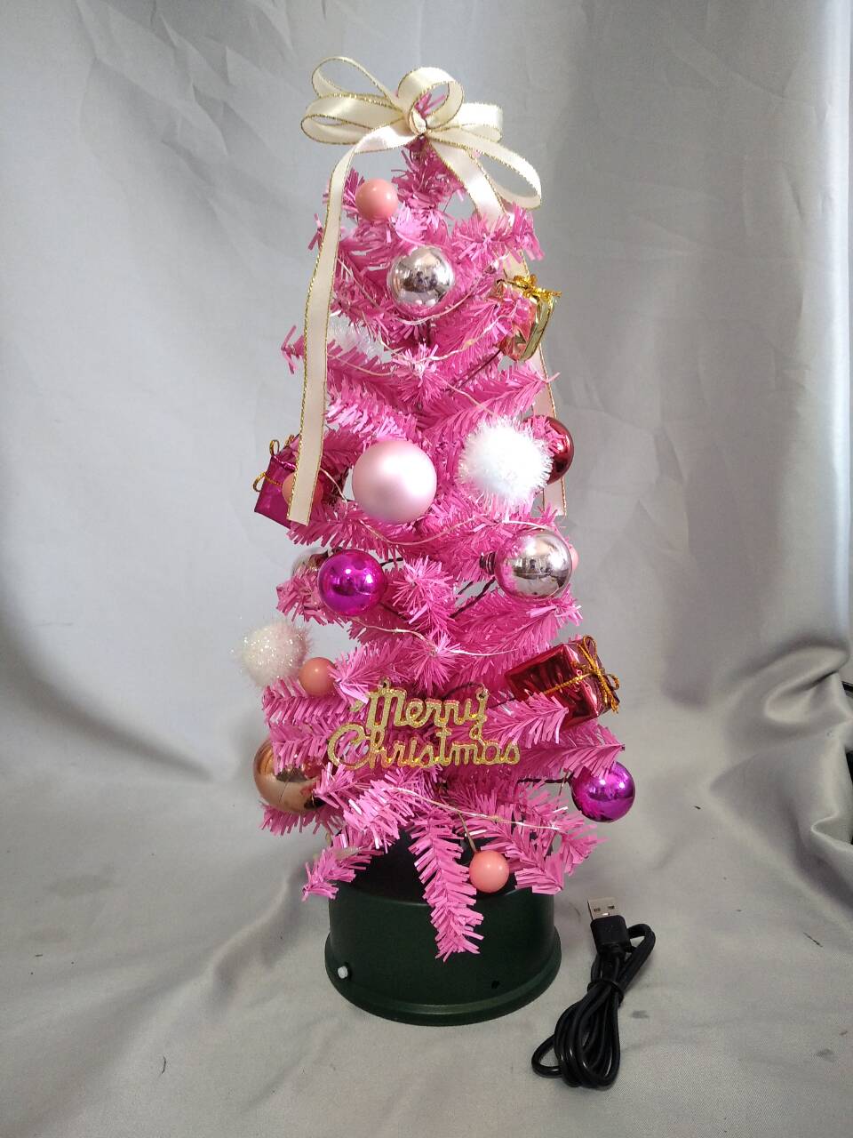 粉色35厘米旋转的迷你圣诞树
