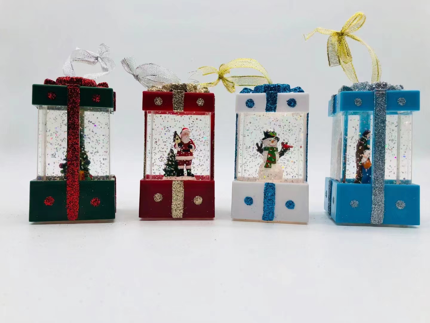 丙烯酸水填充礼品灯雪人和圣诞老人和性格形状