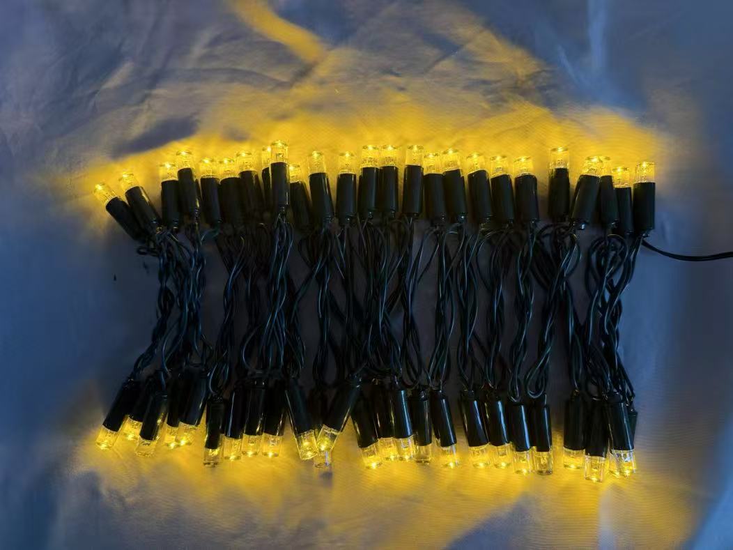 F10深绿色的LED弦灯，带有50个温暖的白色灯泡，9：1闪烁的比例，15厘米间距