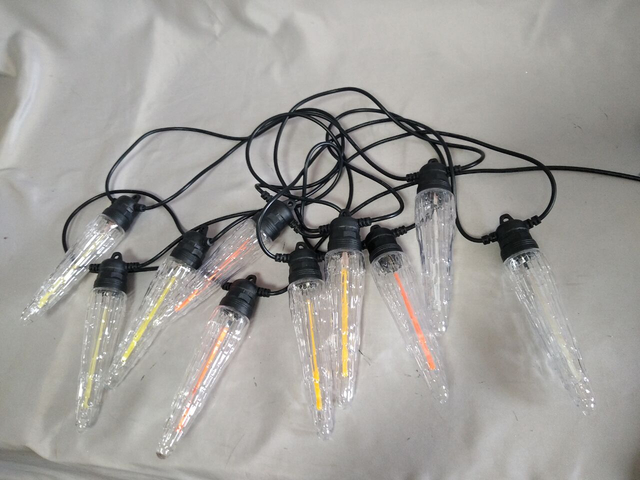 带有宠物塑料外壳的10个领导的冰锥灯条|装饰照明的防水和灵活设计