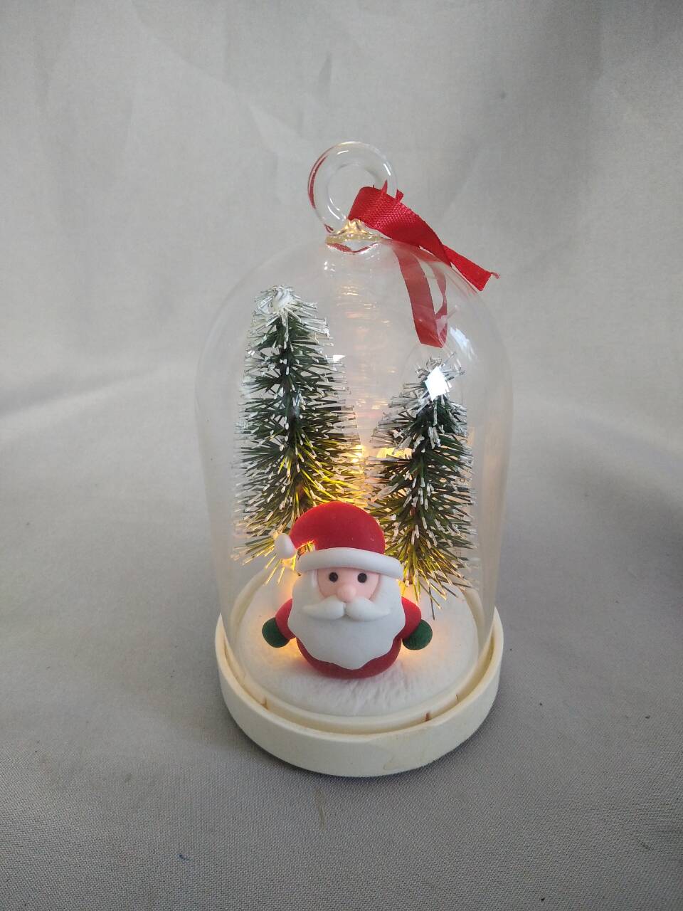 附魔玻璃圆顶圣诞树和圣诞老人​​装饰品，带有10层铜线灯| 4：1闪烁的模式温暖白色的光芒| LR44电池供电