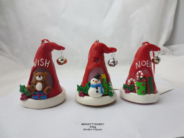 黏土造型姜饼人拿着蛋糕 - 4