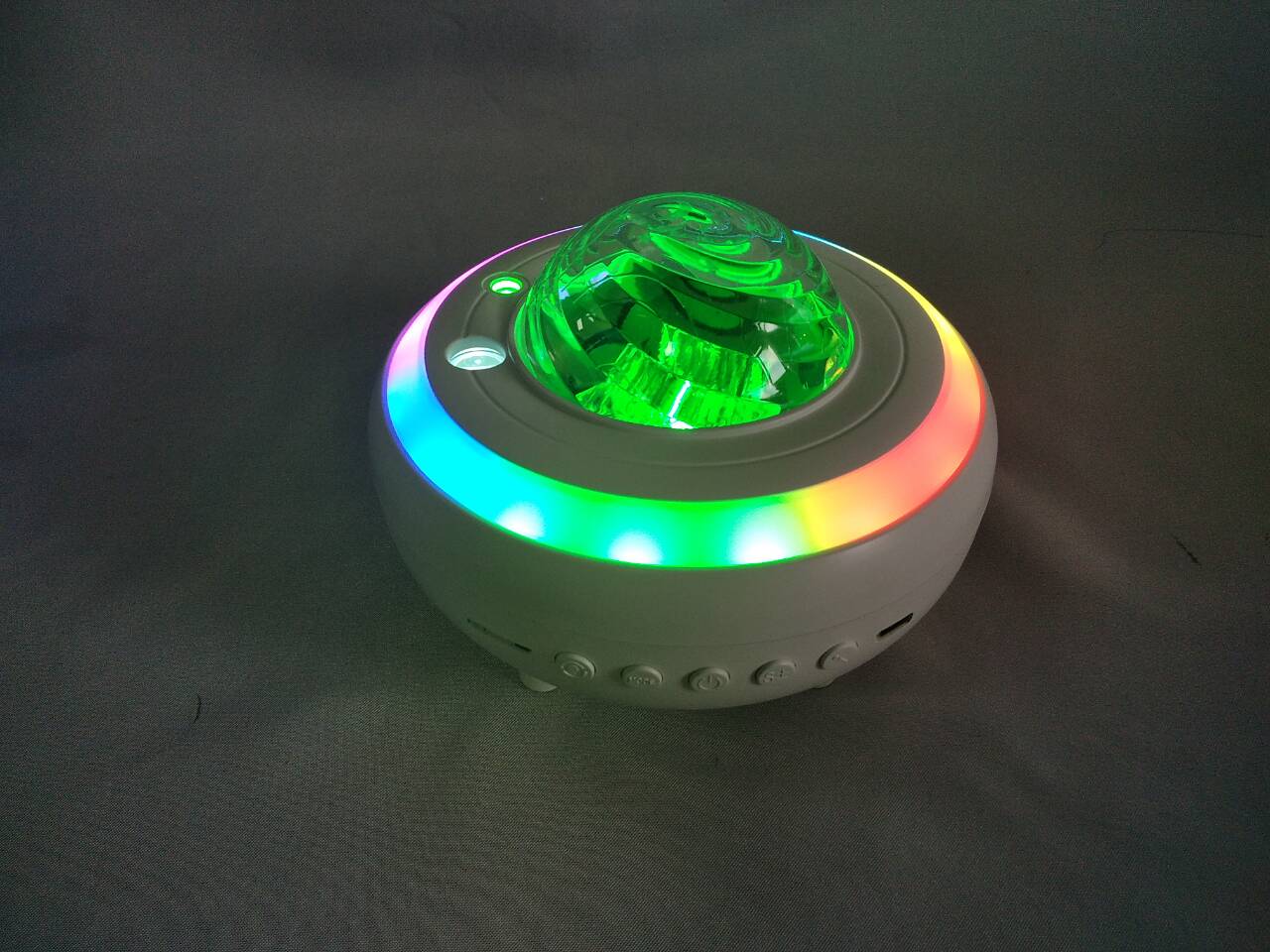 新型型号激光月亮和星系跑步轻音调投影灯 - 360°旋转星空效应