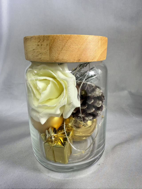 密封的金玻璃罐（9.5厘米直径×14.5厘米H）中保存的花束，带4：1闪烁的童话灯（AA×2电池供电），优雅的桌面装饰