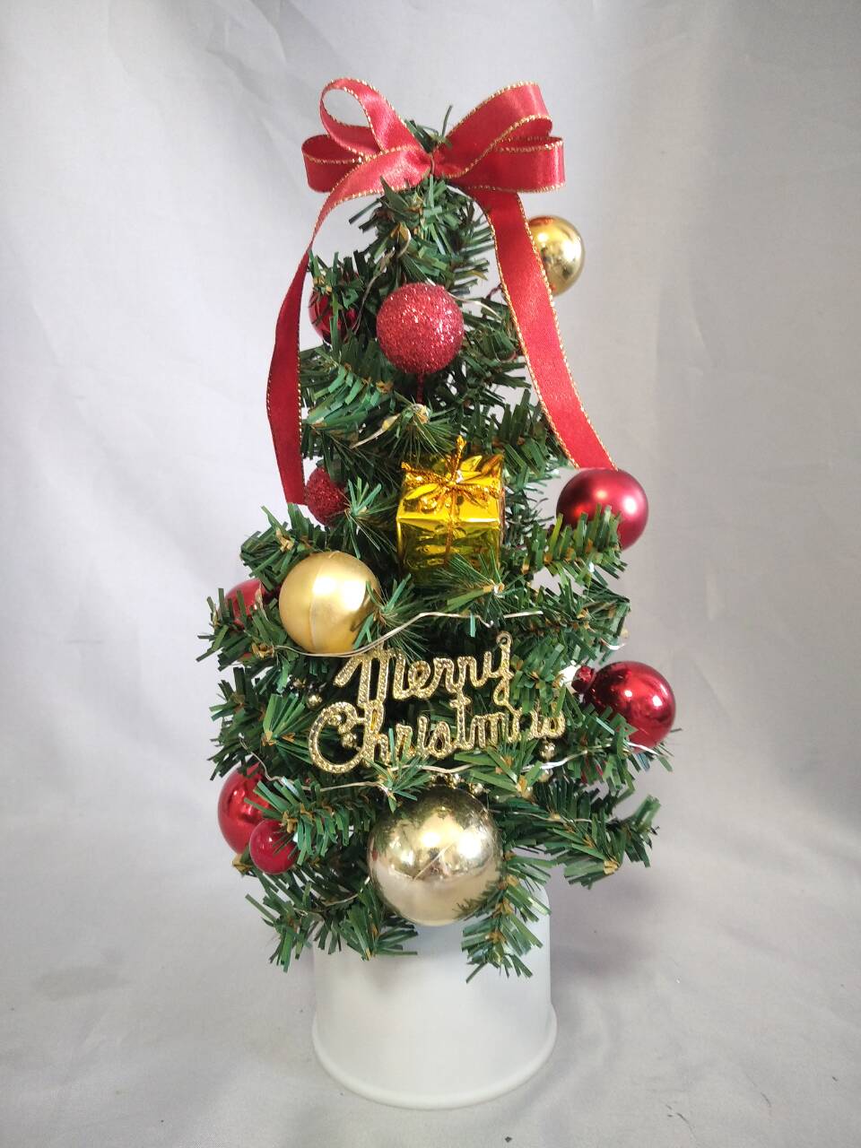 红色30厘米旋转迷你圣诞树