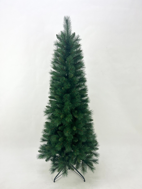 普通绿色圣诞树