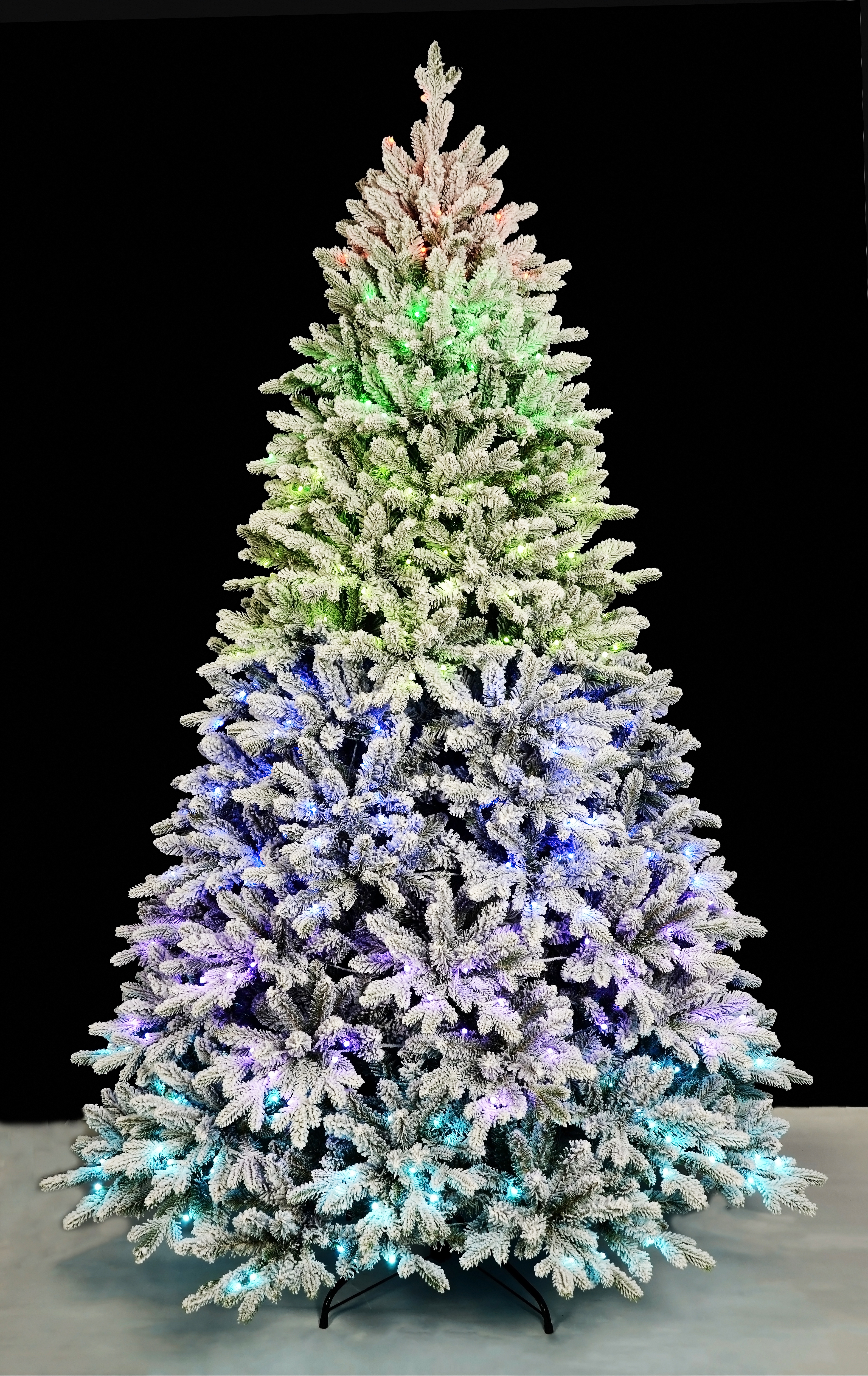 普通的多色圣诞树 +羊群弦灯