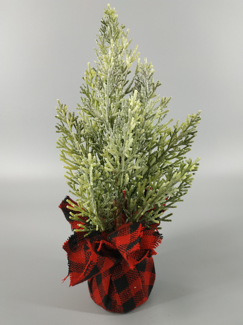 圣诞绿色迷你树