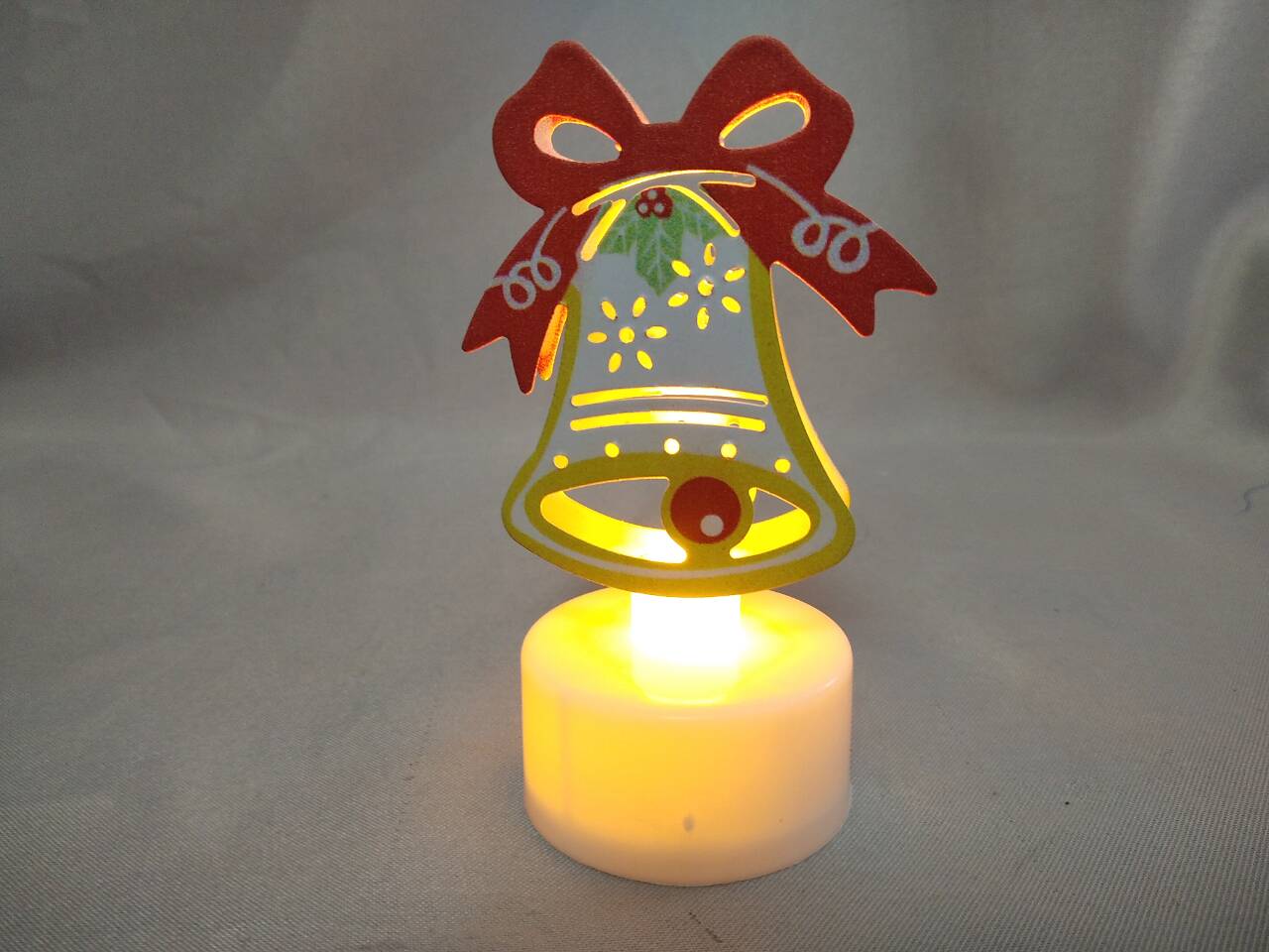 钟形桌面装饰装饰品（5×3.5×9厘米），纽扣电池供电的LED灯，节日假期的节日魅力