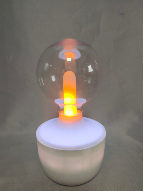 闪烁的火焰形状的7色情绪灯，带有透明玻璃阴影，电池/USB动力，舒适的装饰夜灯