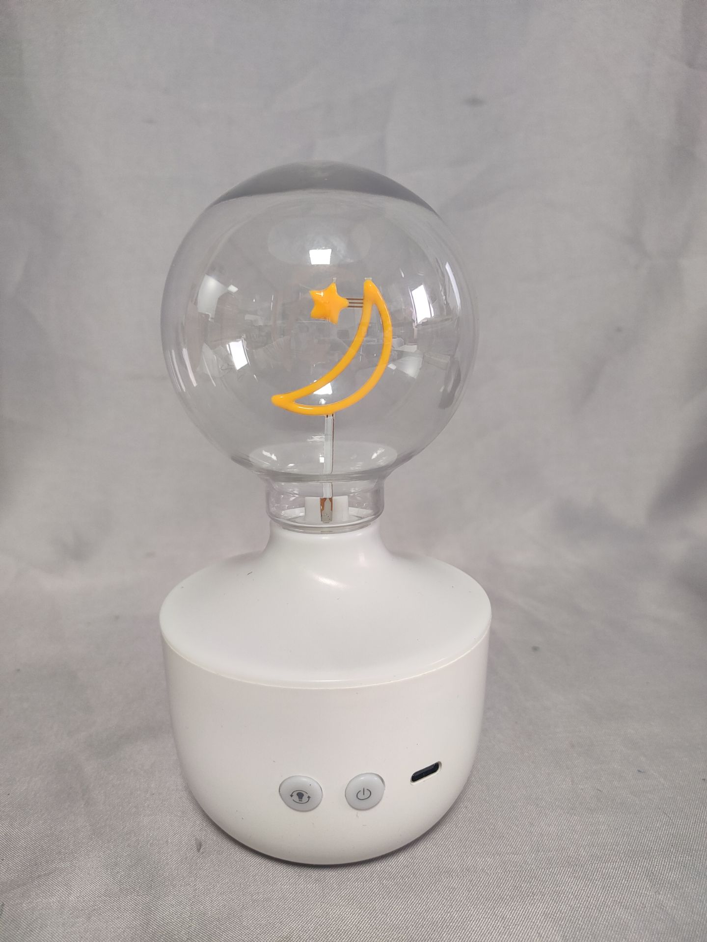 星蒙主题的7色环境台灯带有透明玻璃阴影，电池/USB操作，梦幻般的装饰灯