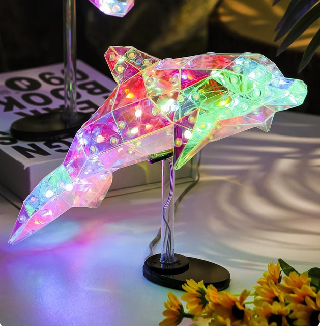 五颜六色的鲸鱼