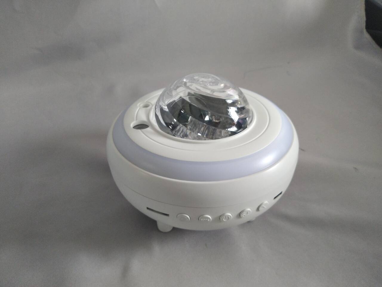 新型型号激光月亮和星系跑步轻音调投影灯 - 360°旋转星空效应