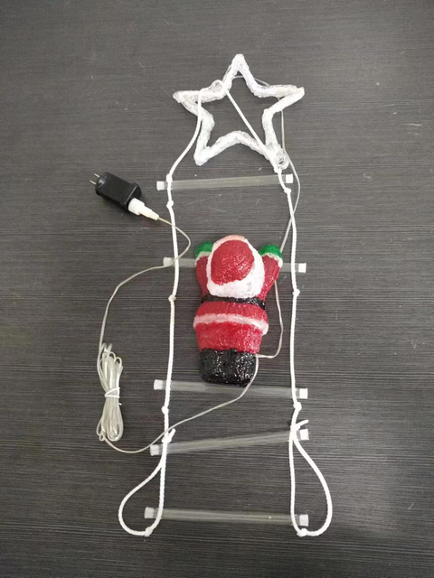 拉丝梯形弦灯圣诞老人小雕像 +顶部安装的22厘米直径的五点恒星，带有32个白色LED灯