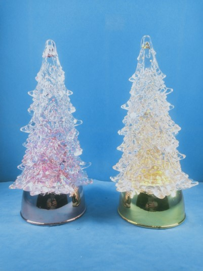 丙烯酸透明圣诞树粉红色和黄色的灯