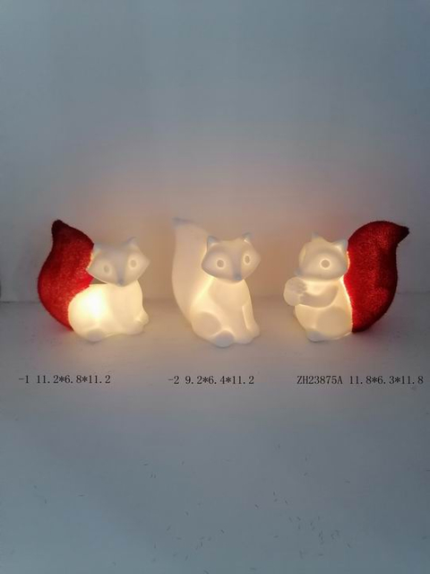 陶瓷松鼠带白色/红色尾灯 - 17