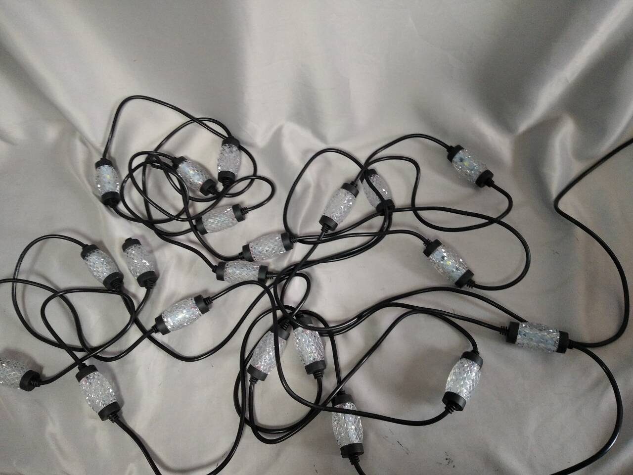 10灯的白色闪光灯闪光灯灯 - 1.5m电缆，带40厘米的灯泡间距，聚会/事件的高强度闪烁效果