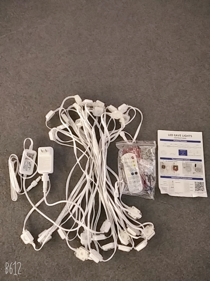 幻想屋顶边缘照明-5054 RGB颜色改变LED，带有方形镜头外壳和内置IC控制板，用于动态室外重点照明