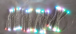 F5凹RGB LED弦灯| 10厘米间距| 15个动态模式（淡入/闪存/频闪/追逐）| USB驱动（5V/2A输入）| 30 LED/5M总长度（45m照明 + 0.5m铅线）| IP44防溅|