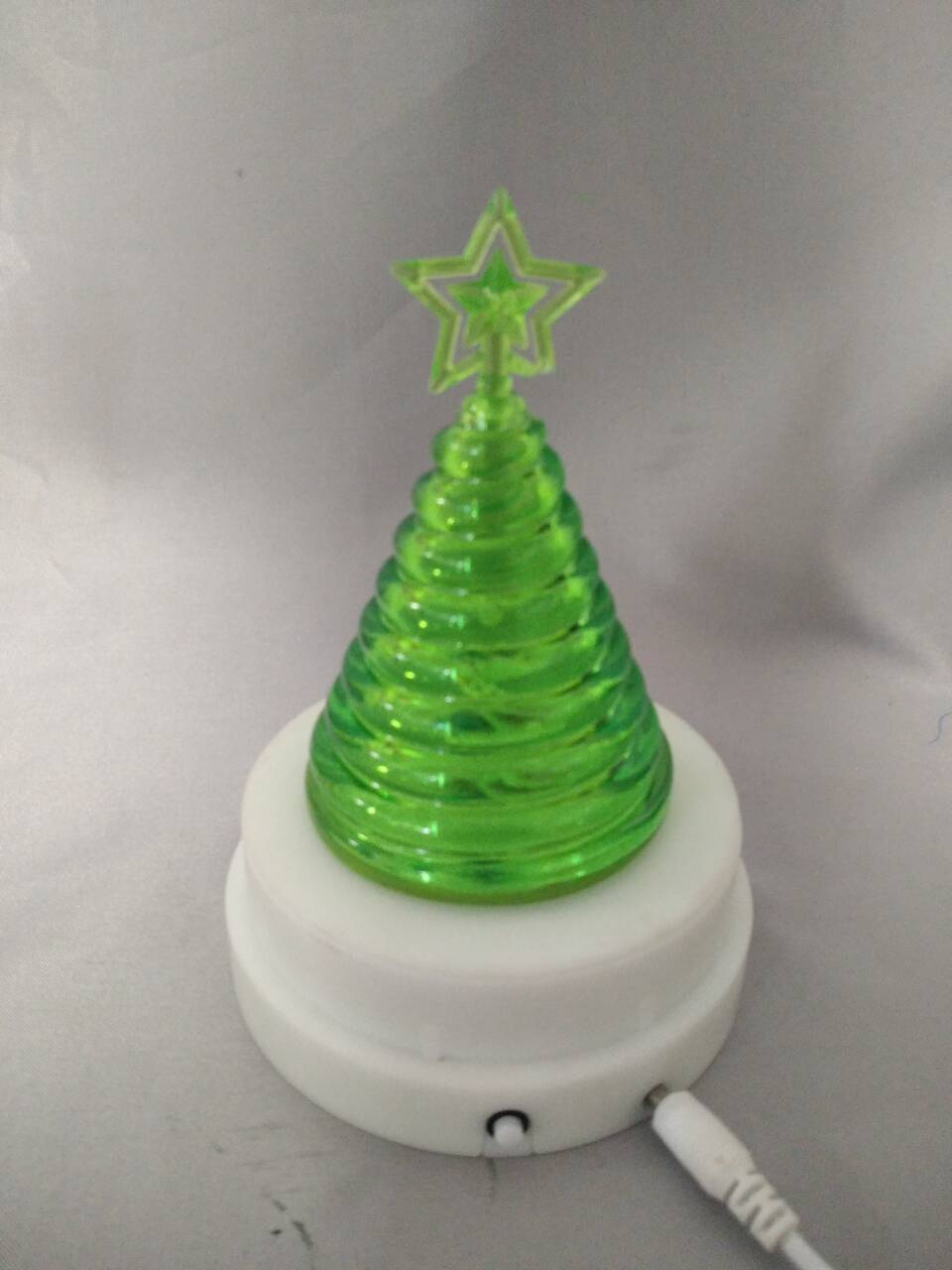 带有磁旋转底座的绿色树状灯